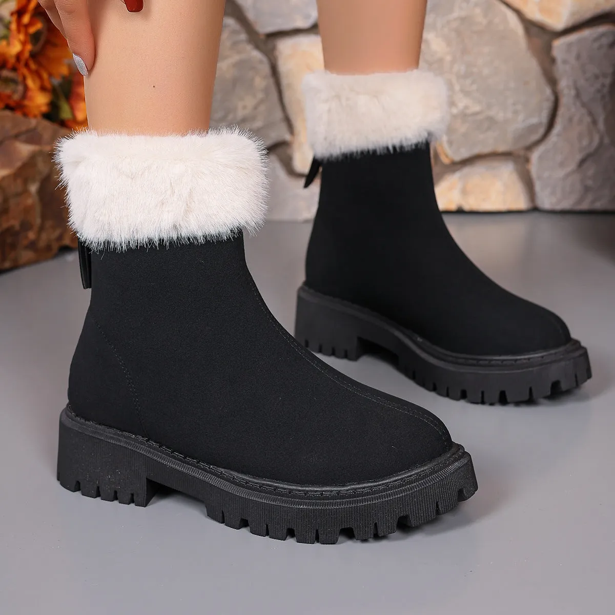 Square-heeled Snow Boots